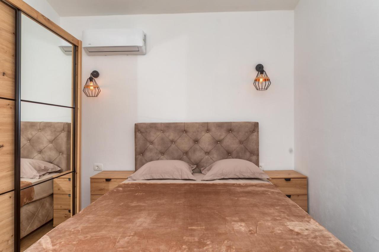 Apartman Sara Bar Exterior photo