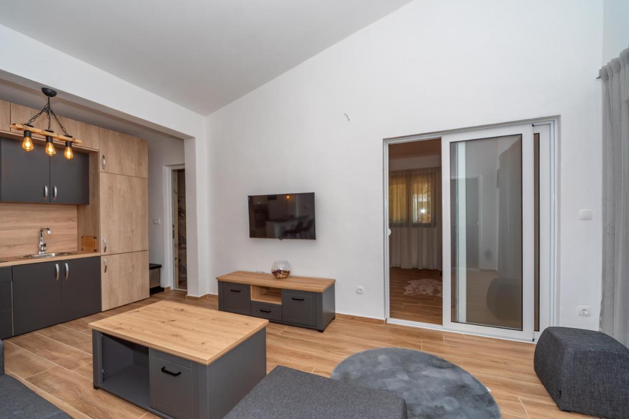 Apartman Sara Bar Exterior photo