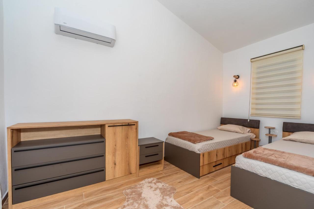 Apartman Sara Bar Exterior photo