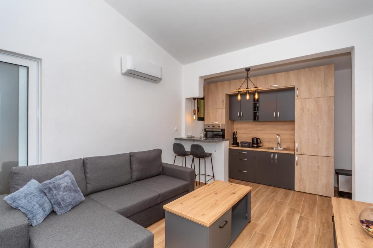 Apartman Sara Bar Exterior photo