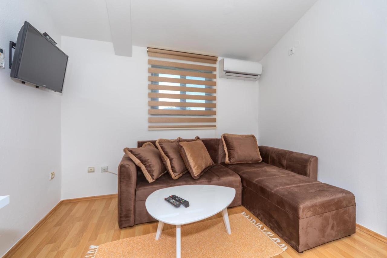 Apartman Sara Bar Exterior photo